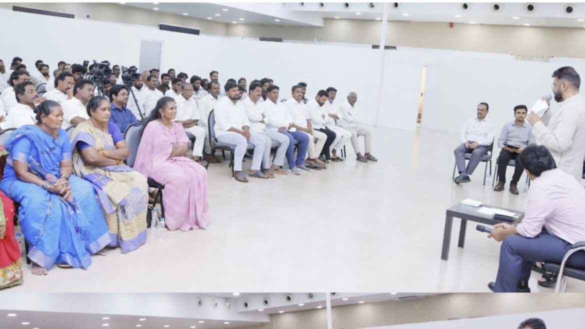 ఉప్పాడ మత్స్యకారులకు శాశ్వత పరిష్కారం చేస్తానని పవన్ కళ్యాణ్ హామీ ఇచ్చారు
