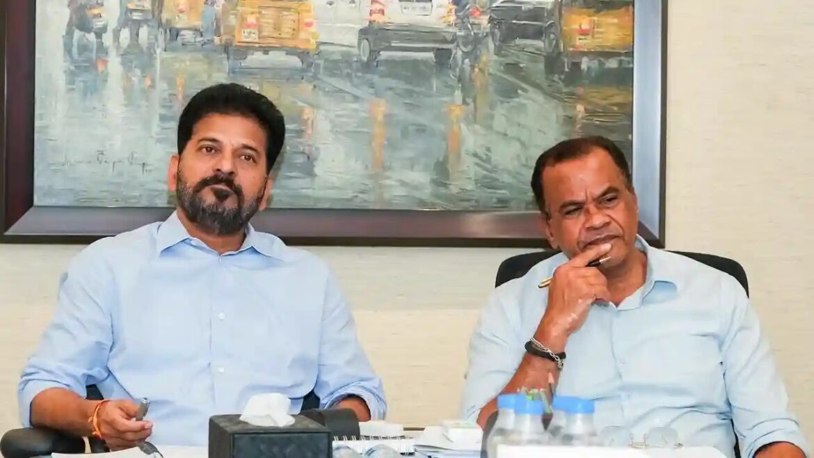 తెలంగాణ ప్రభుత్వ శాఖలు ఎలక్ట్రిక్ వాహనాలను మాత్రమే కొనుగోలు చేయాలి: సీఎం రేవంత్ రెడ్డి
