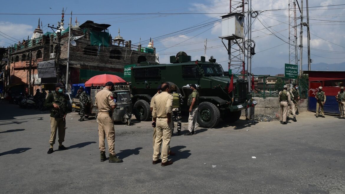 15 hours over 4 days: J&K police call Express reporter to Srinagar station