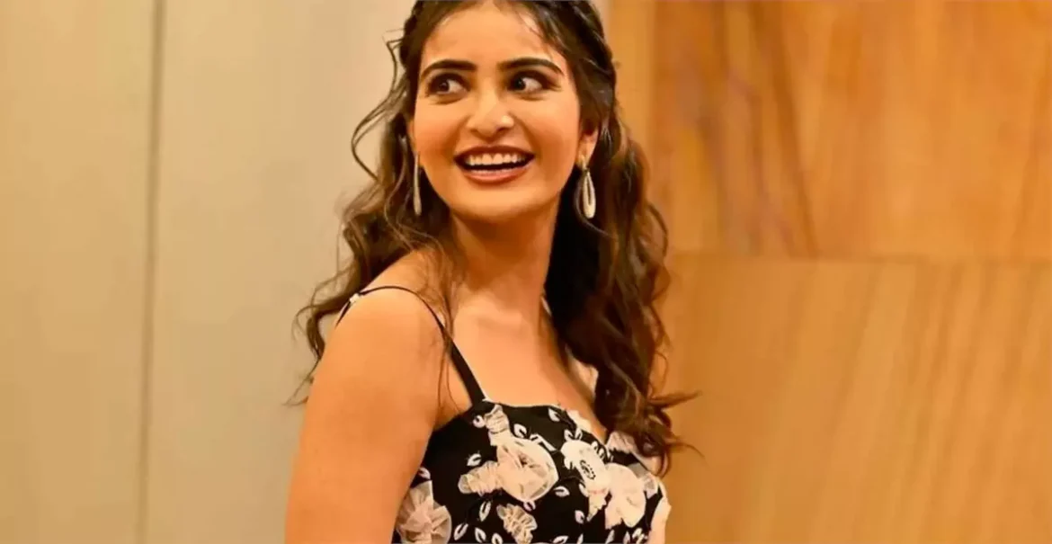 tmdb-header-middle-logo