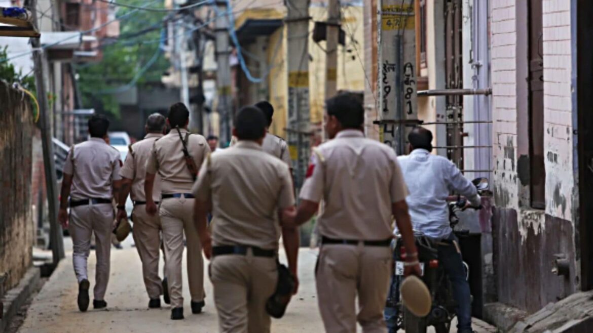 minor boys held for raping six-year-old, minor boys rape six-year-old, delhi minor raped, delhi news, India news, Indian express, current affairs
