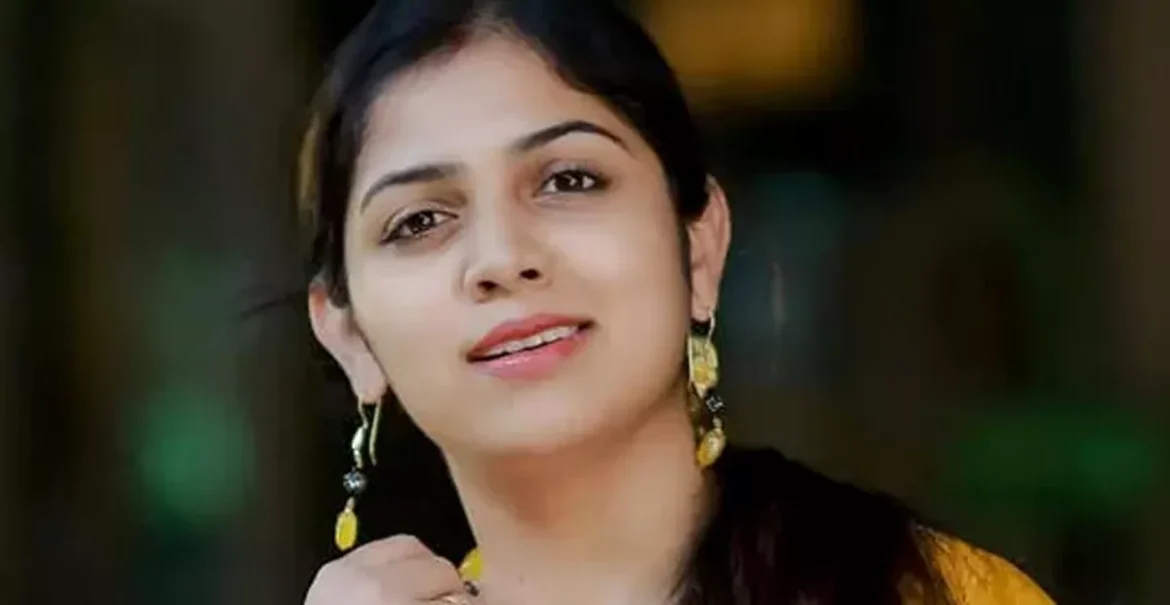 హైకోర్టుకి ప్రముఖ నటి అంజలి.. 120 సినిమాల్లో ఏ పేరు ఉంది
