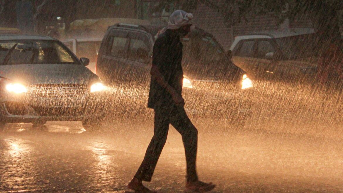 The weather depaertment stated that the monsoon progressed over additional areas of the southwest and southeast Arabian Sea, Lakshadweep region and parts of the Bay of Bengal between May 23 and May 27.